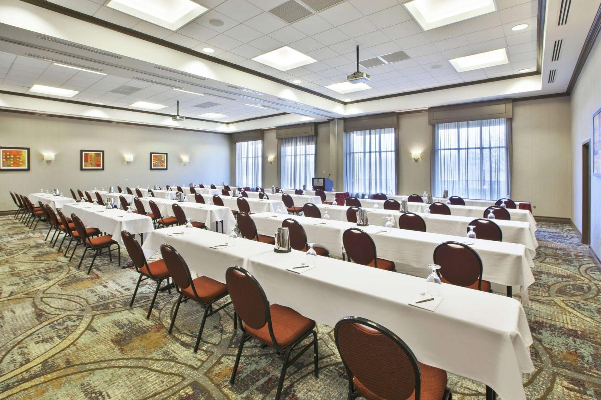Embassy Suites Columbus - Airport Экстерьер фото